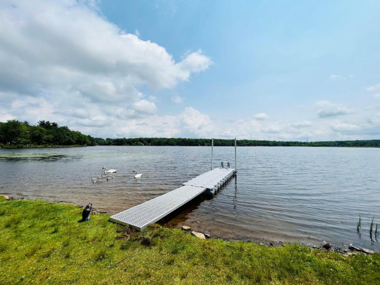 Hideaway - Lakehouse/Spa/Dock/ Pocono Summit Екстериор снимка