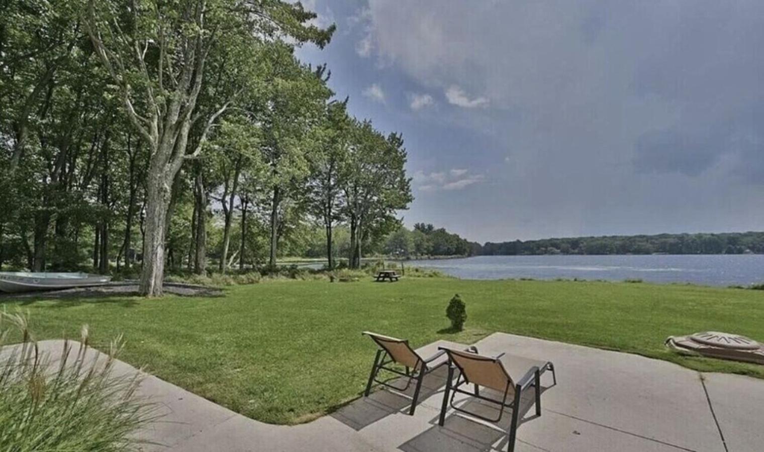 Hideaway - Lakehouse/Spa/Dock/ Pocono Summit Екстериор снимка